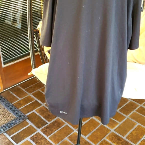 👔NIKE BLACK MENS T SHIRT👔 - Picture 3 of 7